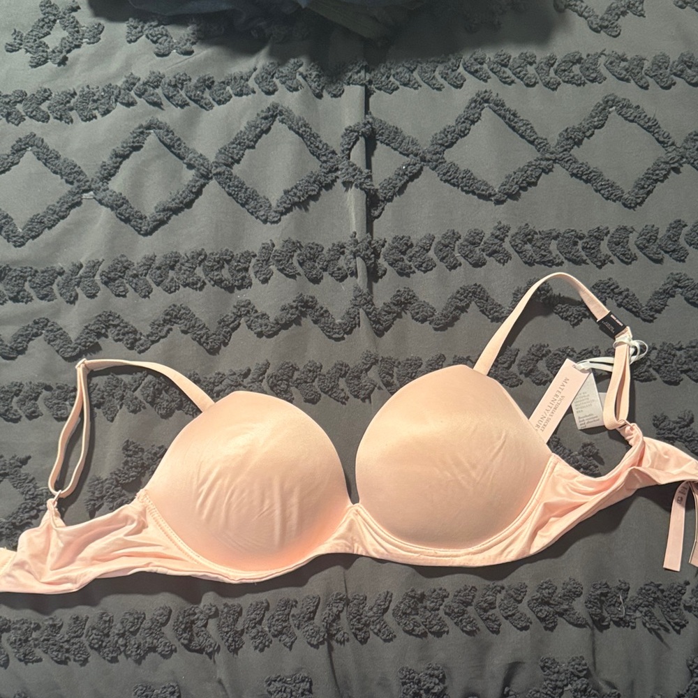 NWT Victoria's Secret Nursing Bra